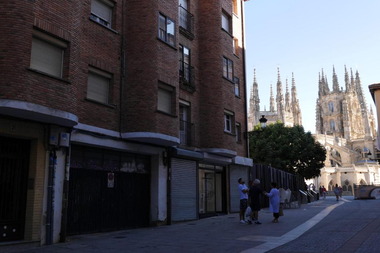 Vivienda En Perfecta Ubicacion Al Lado De La Catedral De Burgos Atuaire Apartment Bagian luar foto