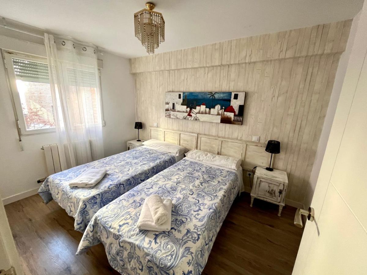 Atuaire Home Vivienda En Perfecta Ubicacion Al Lado De La Catedral De Burgos Bagian luar foto